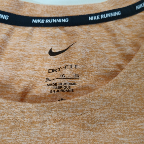 Nike Running T-shirt Mens Size XL Orange Black Swoosh Logo Thumb Hole Athletic - Picture 8 of 9